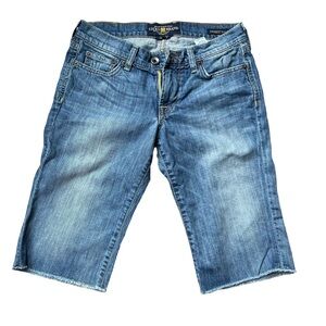 Lucky Brand Sweet'n Low‎ Jean Short Size: 2/26